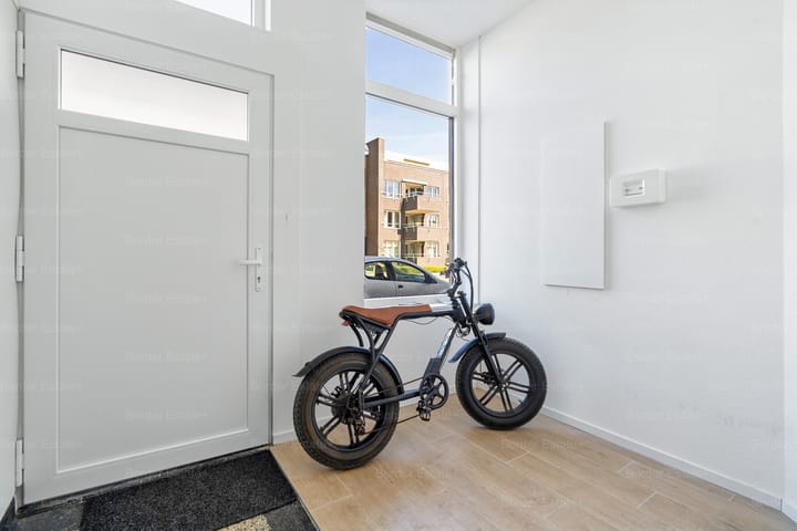 Foto 3 van Scharnerweg 13-A02