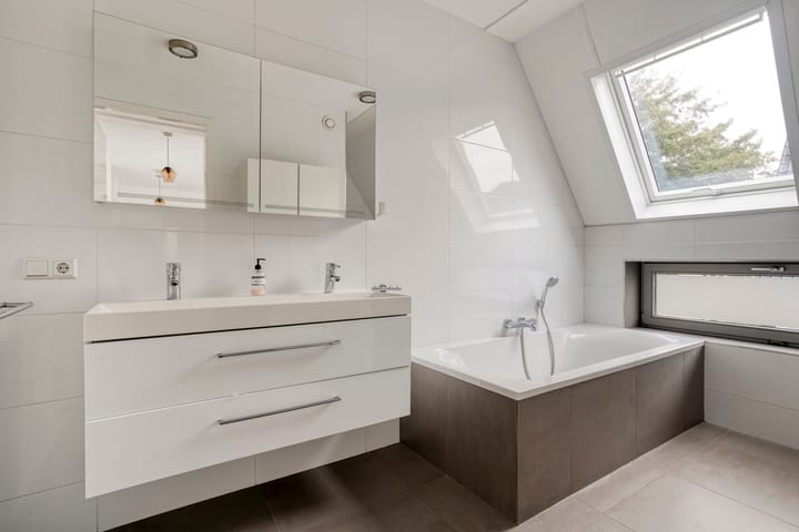 Foto 36 van Nijerwalstraat 6