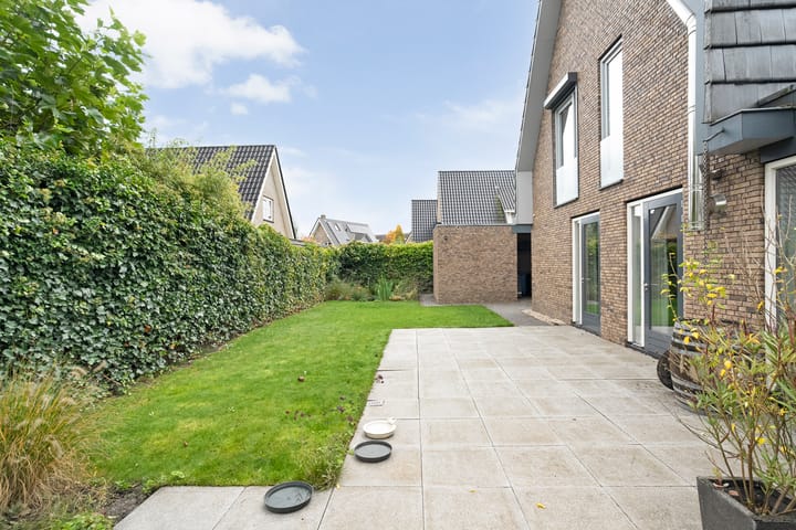 Foto 49 van Nijerwalstraat 6