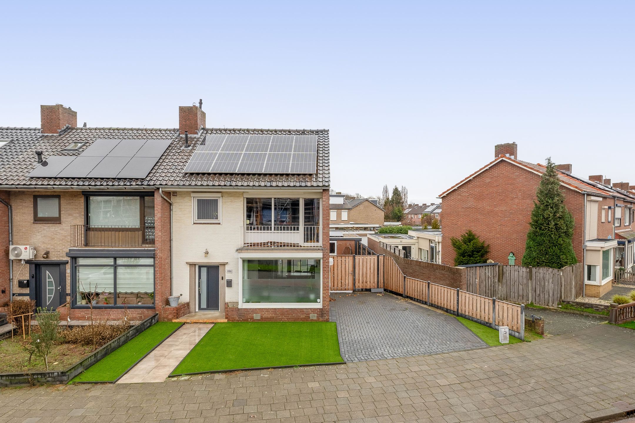 Buying a house in The Netherlands., Burgemeester Gommansstraat 186