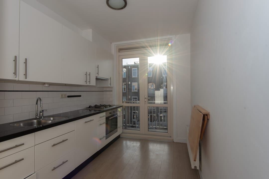 Foto 8 van Eerste Helmersstraat 327-3