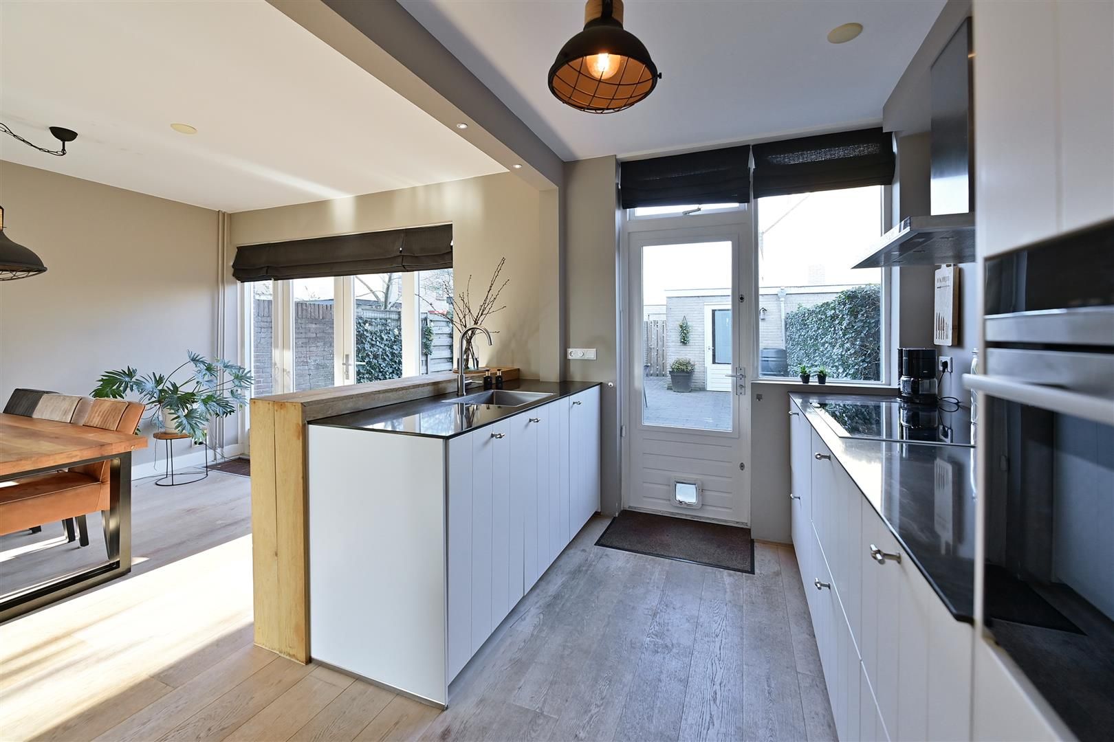 Foto 6 van Lieve Geelvincklaan 43