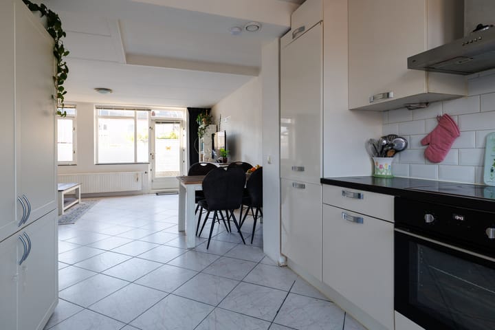 Foto 13 van George Formbystraat 37