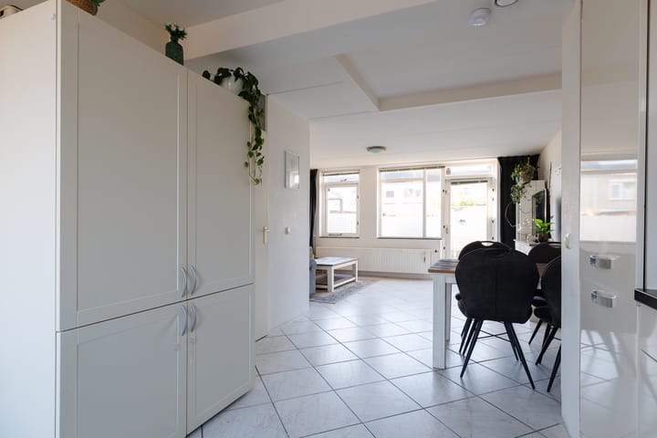 Foto 14 van George Formbystraat 37