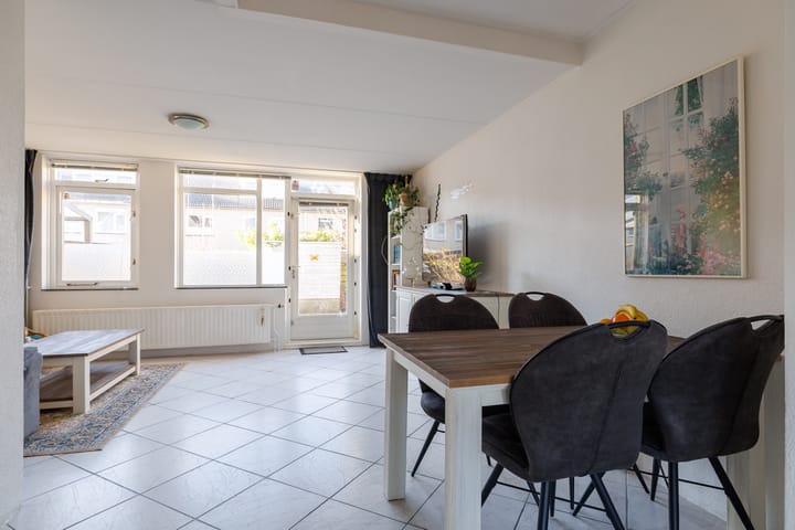 Foto 15 van George Formbystraat 37