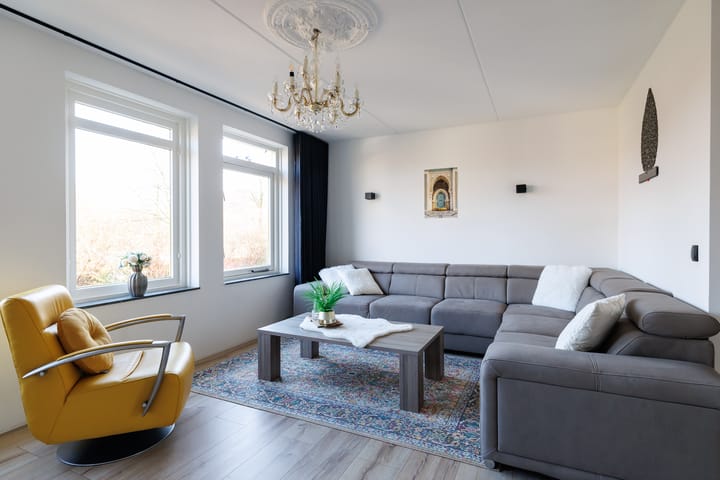 Foto 22 van George Formbystraat 37