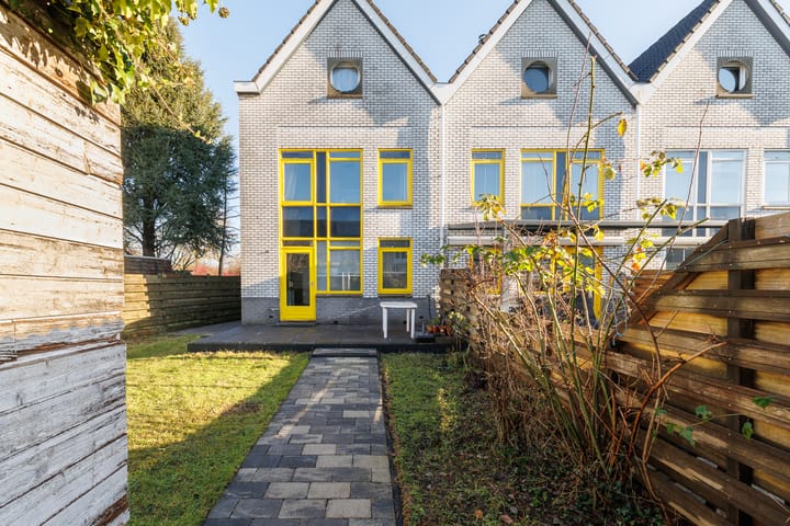 Foto 41 van George Formbystraat 37