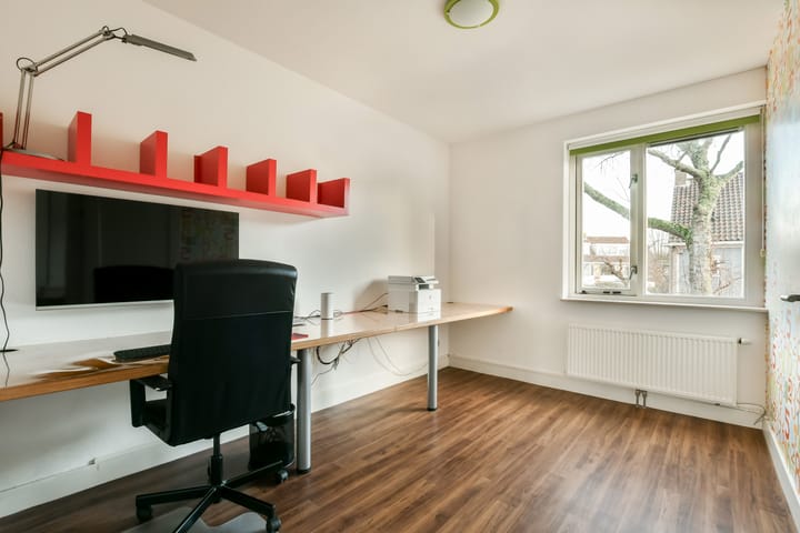 Photo 29 of Linnaeuslaan 25