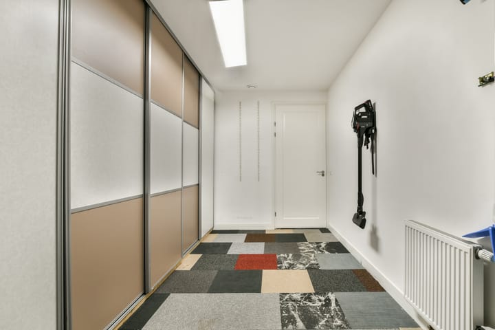 Photo 36 of Linnaeuslaan 25