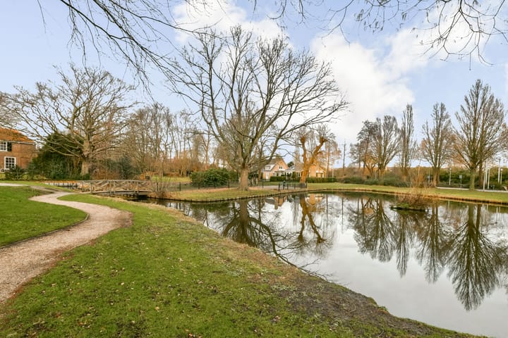 Photo 41 of Linnaeuslaan 25