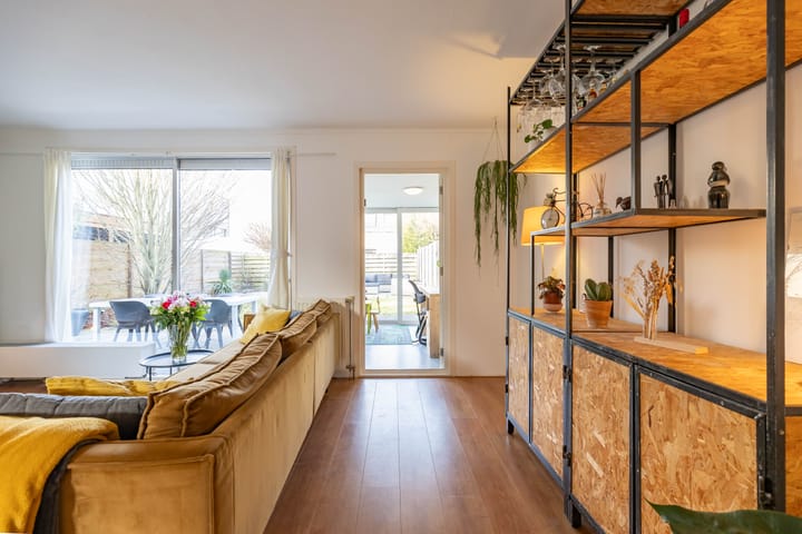 Foto 8 van Van den Broekstraat 2