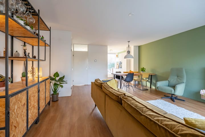 Foto 9 van Van den Broekstraat 2