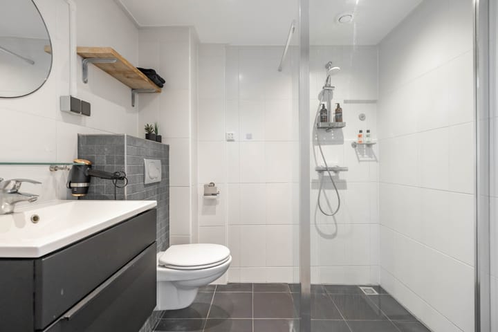 Foto 27 van Van den Broekstraat 2