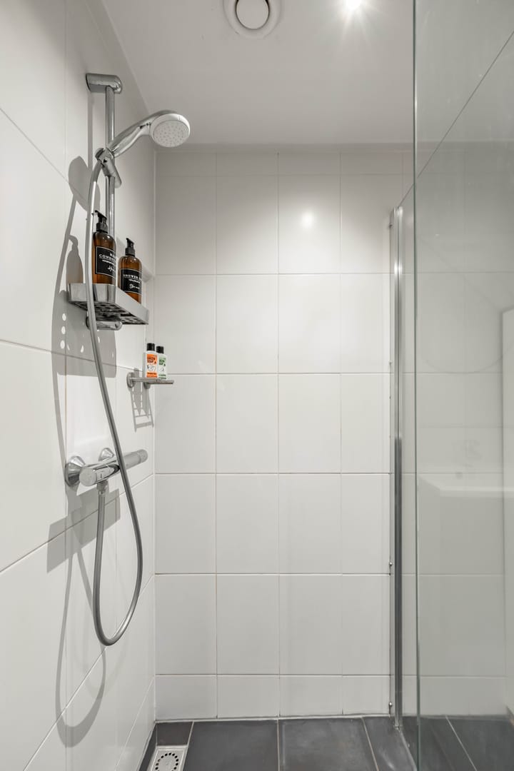 Foto 28 van Van den Broekstraat 2