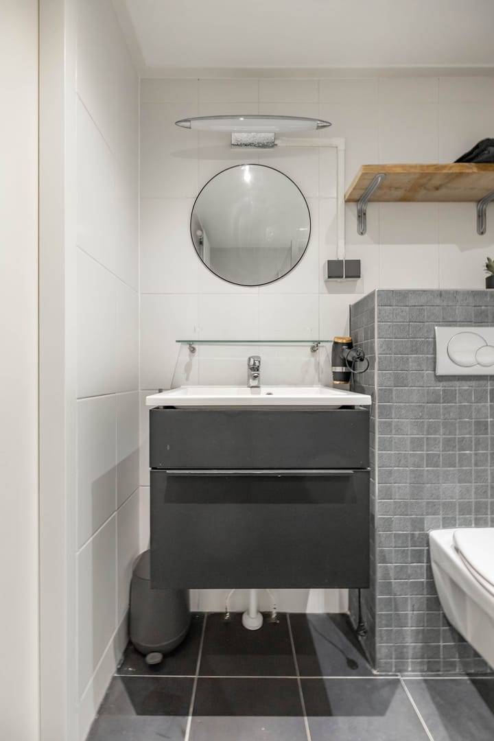 Foto 29 van Van den Broekstraat 2