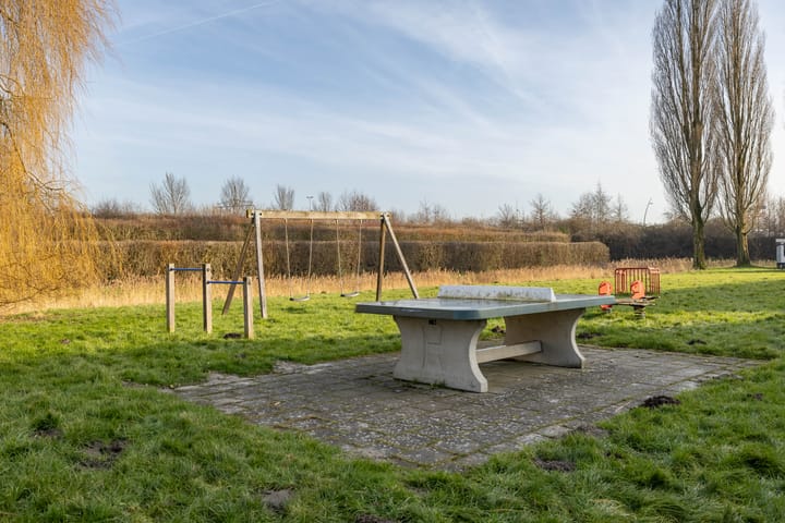 Foto 42 van Van den Broekstraat 2