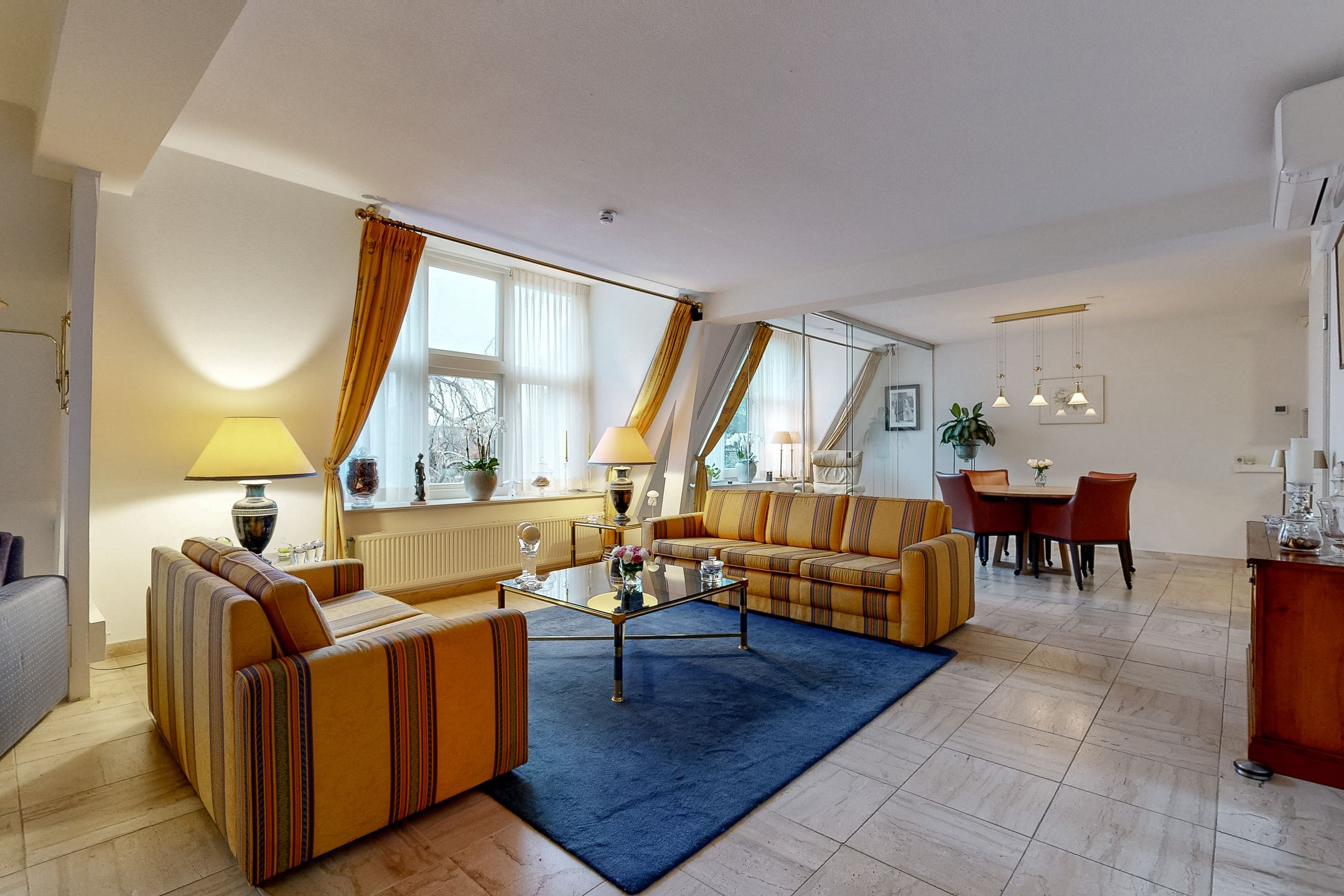 Foto 3 van Kennemerstraatweg 2-X