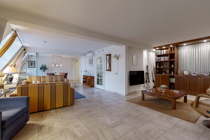 Photo 4 of Kennemerstraatweg 2-X