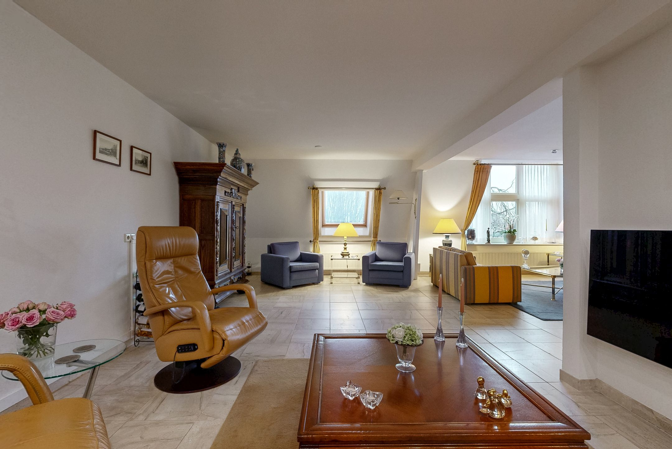 Foto 6 van Kennemerstraatweg 2-X