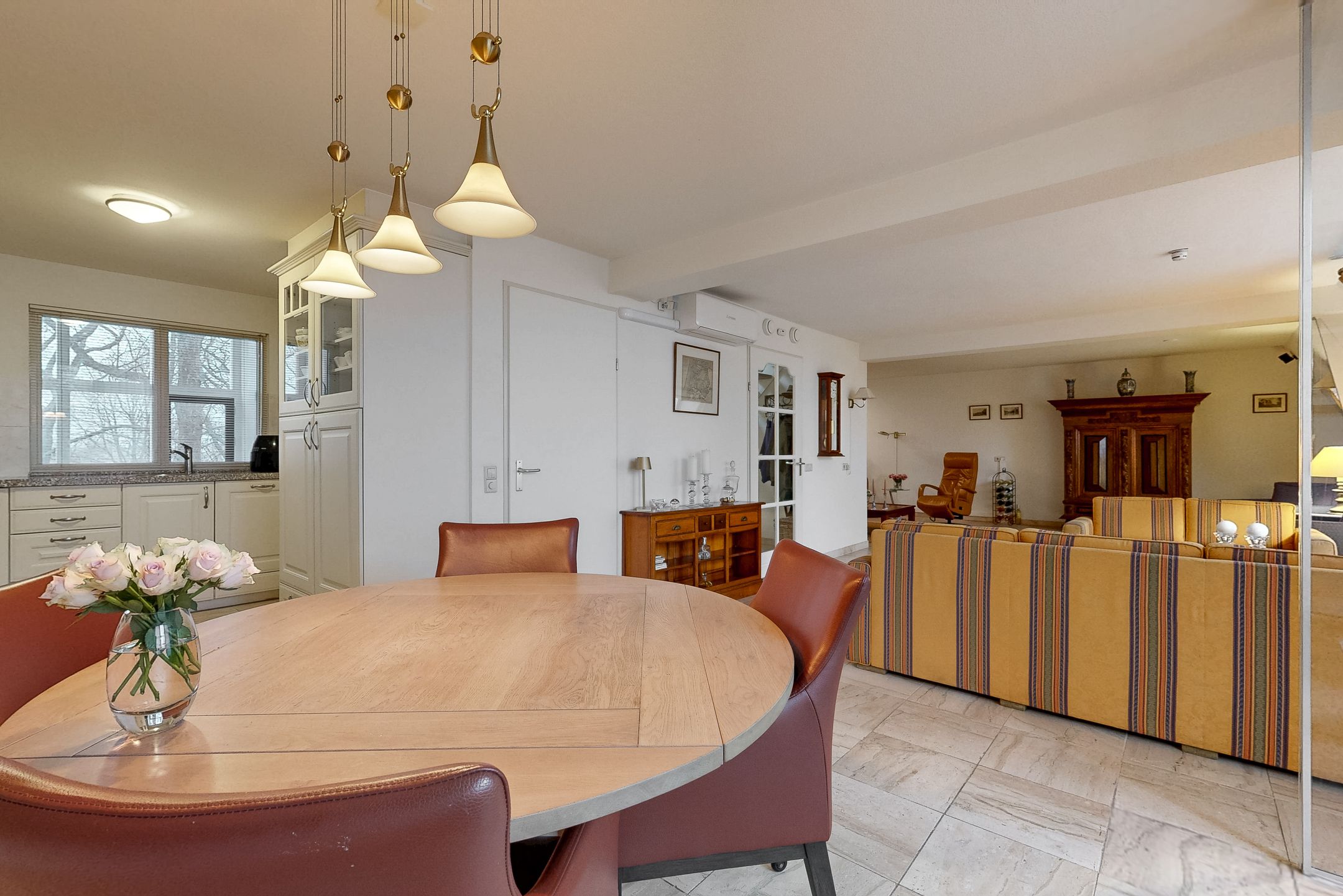 Foto 12 van Kennemerstraatweg 2-X