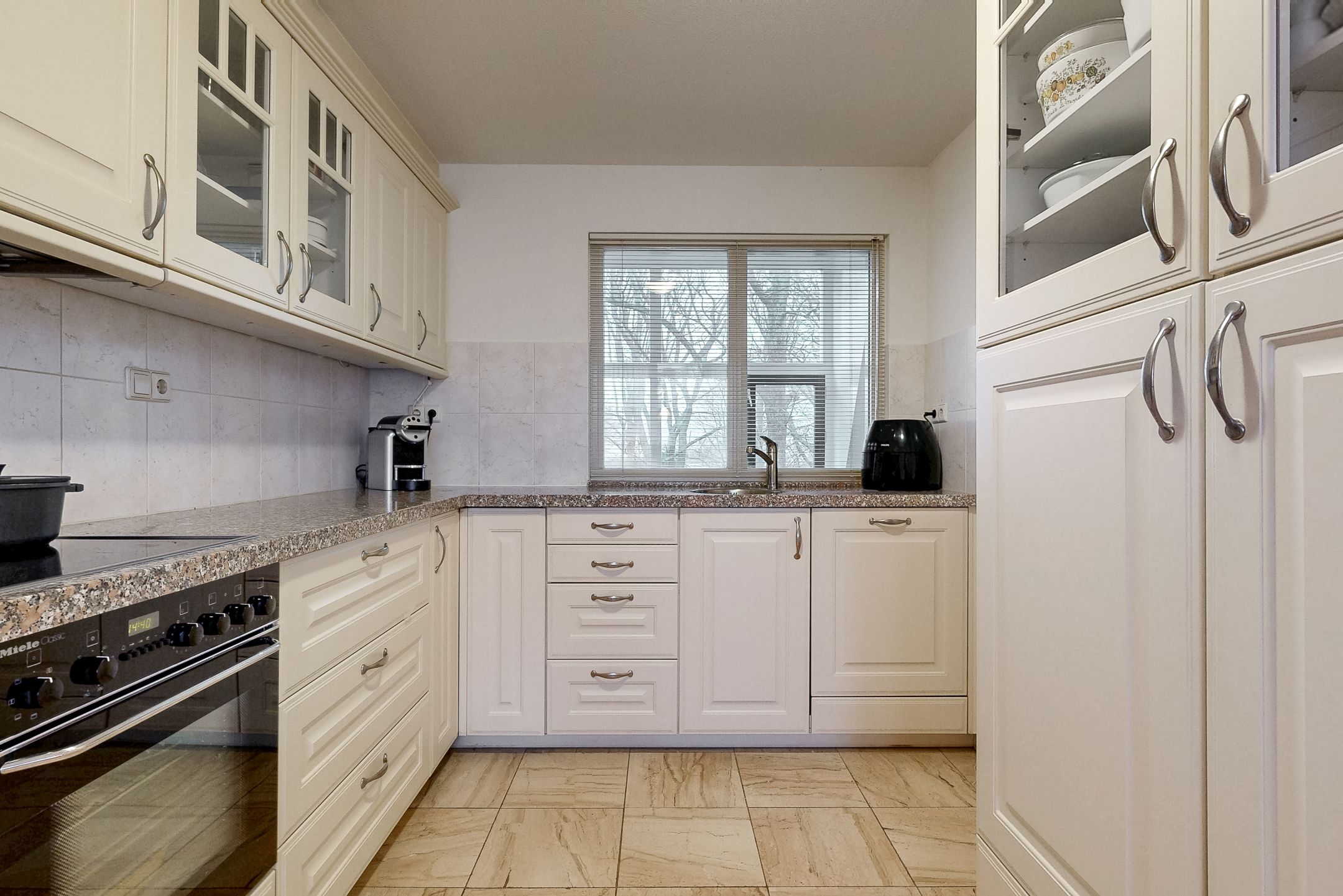 Foto 15 van Kennemerstraatweg 2-X