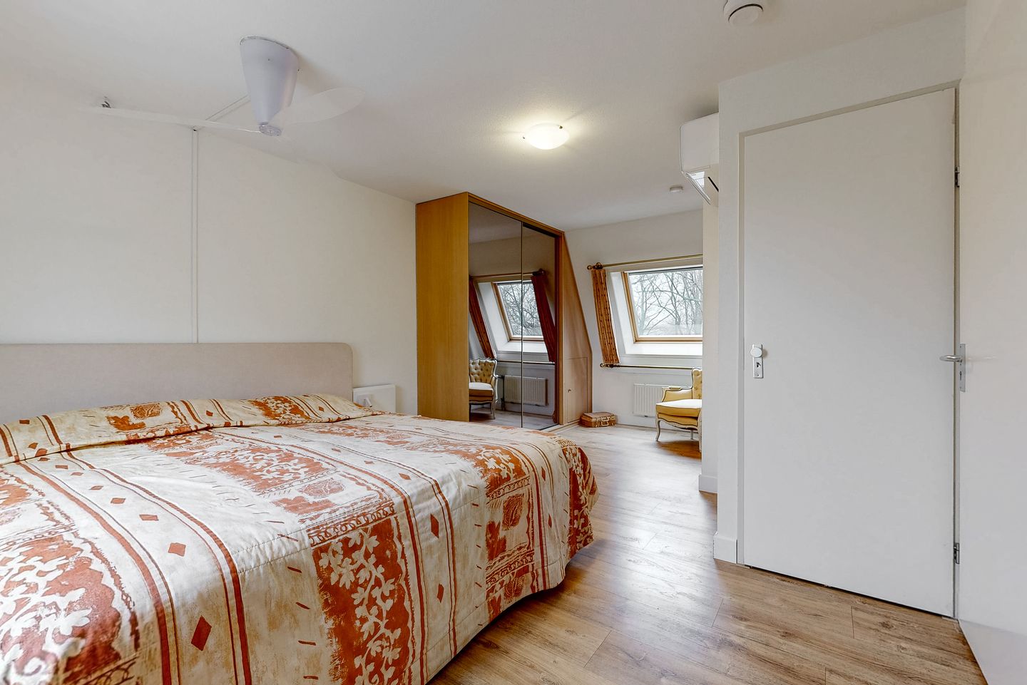 Foto 20 van Kennemerstraatweg 2-X