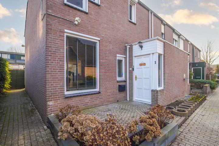 Foto 5 van Geldropstraat 1