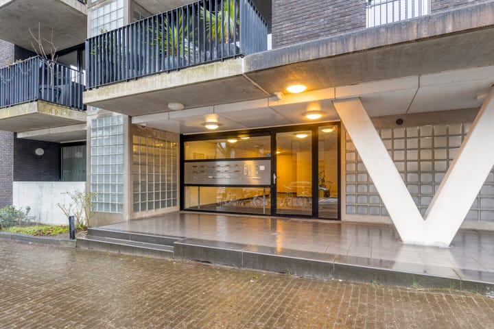 Foto 30 van Johan Huijsenstraat 6