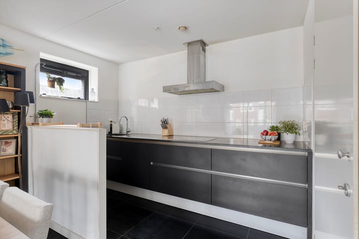 Foto 7 van Johan Huijsenstraat 6