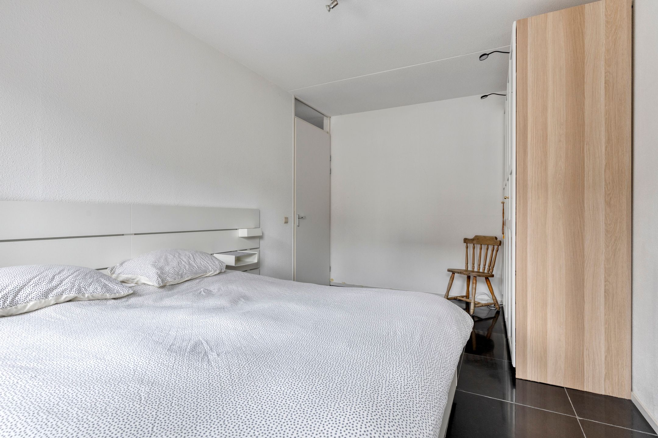 Foto 15 van Johan Huijsenstraat 6