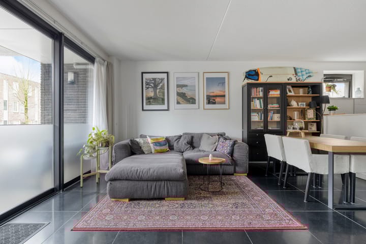 Foto 4 van Johan Huijsenstraat 6