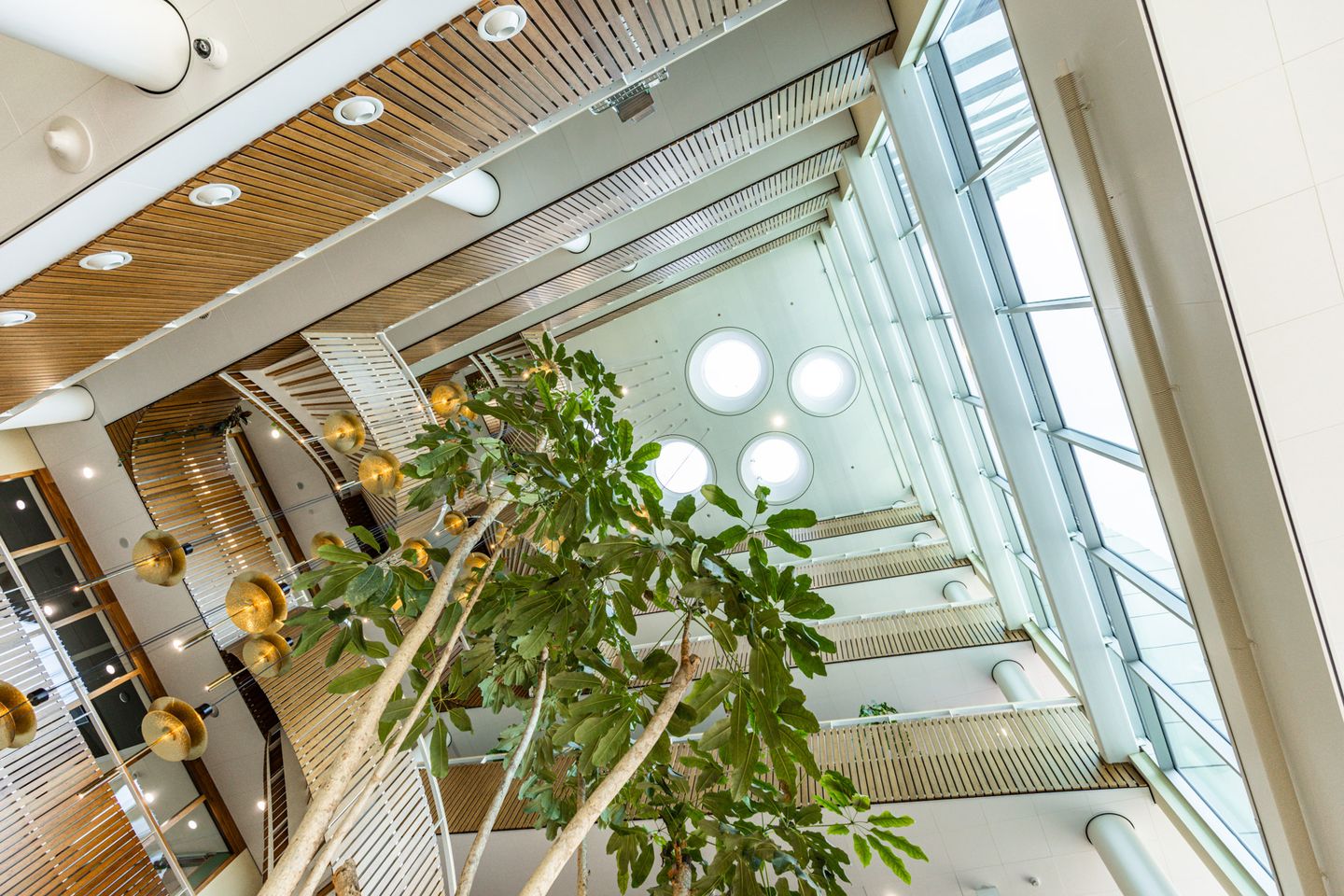 Bekijk foto 4 van Mercuriusplein 1