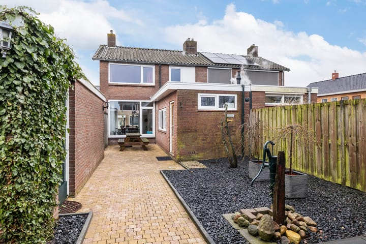 Photo 2 of Mondsteen 37