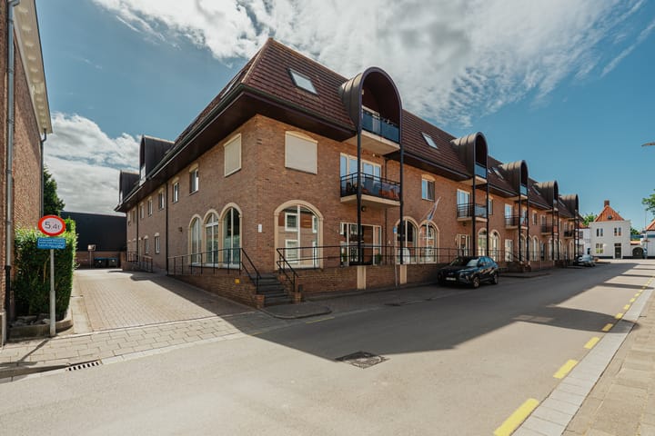 Photo 2 of Lange Wolstraat 109