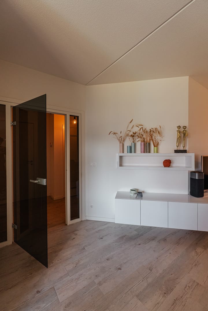 Photo 8 of Lange Wolstraat 109