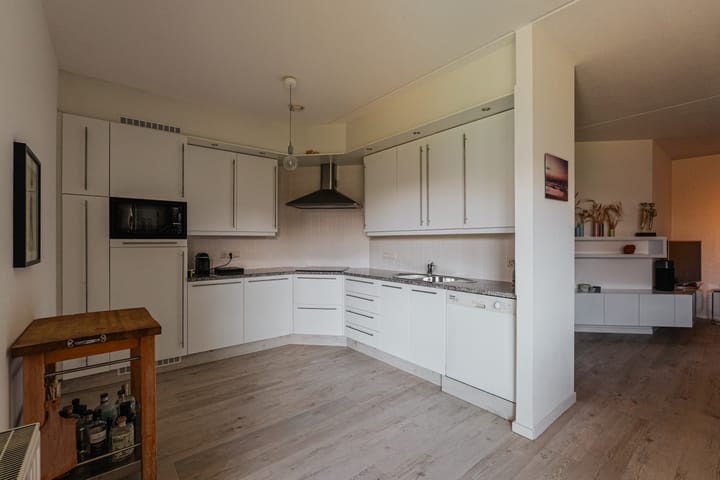 Photo 11 of Lange Wolstraat 109