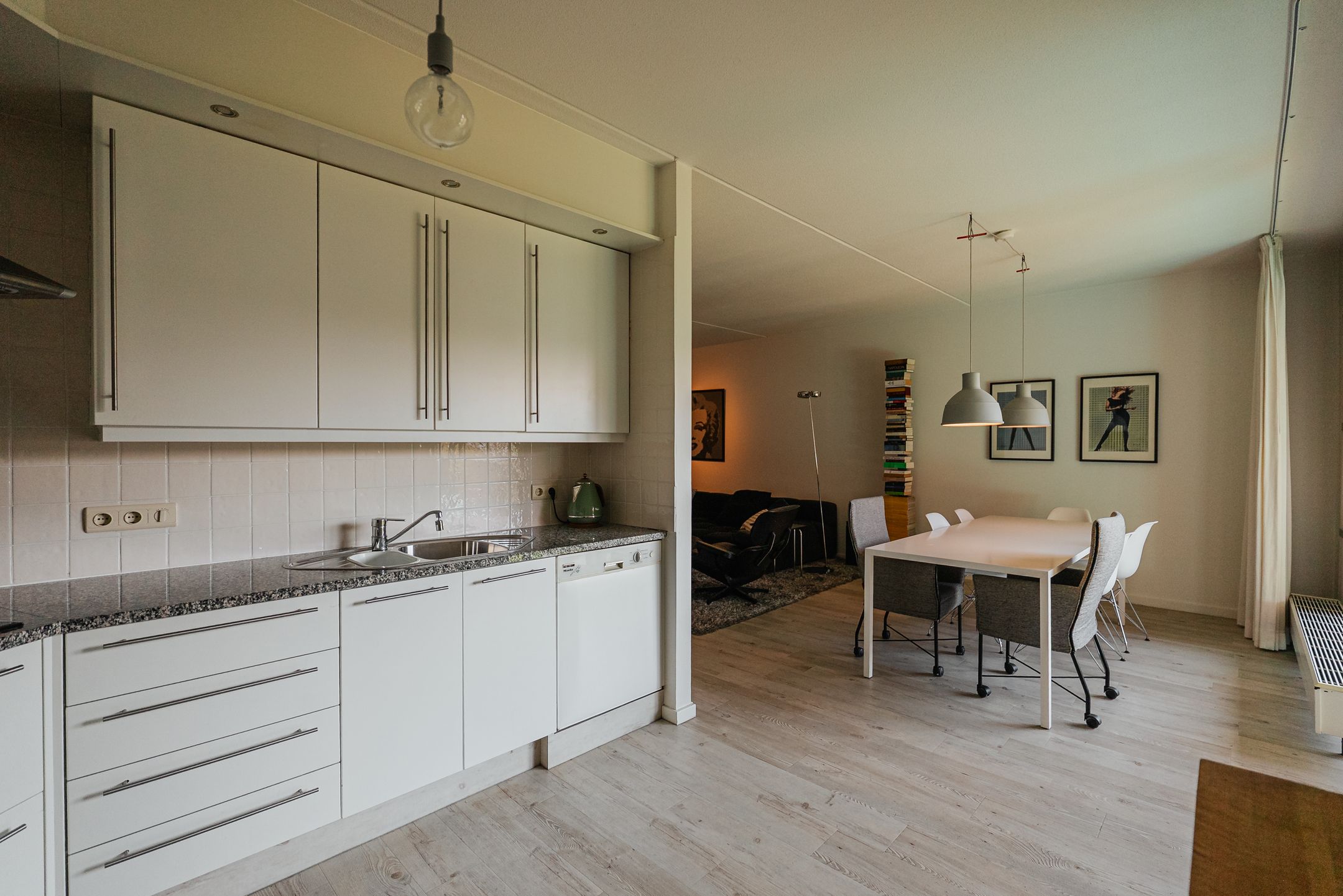 Photo 12 of Lange Wolstraat 109