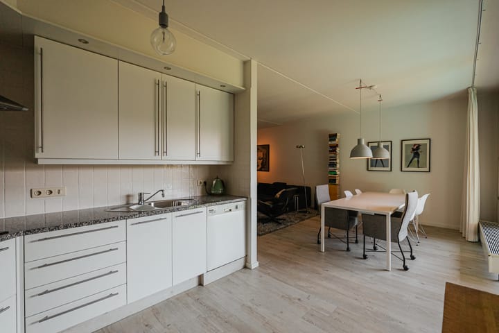 Photo 12 of Lange Wolstraat 109