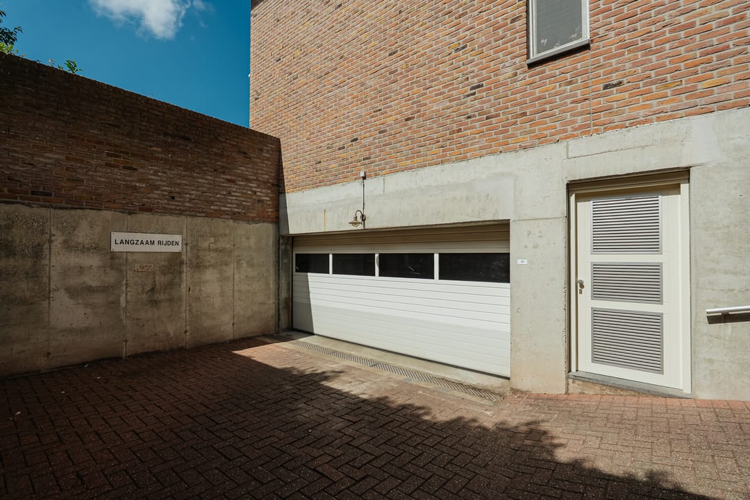 Photo 31 of Lange Wolstraat 109