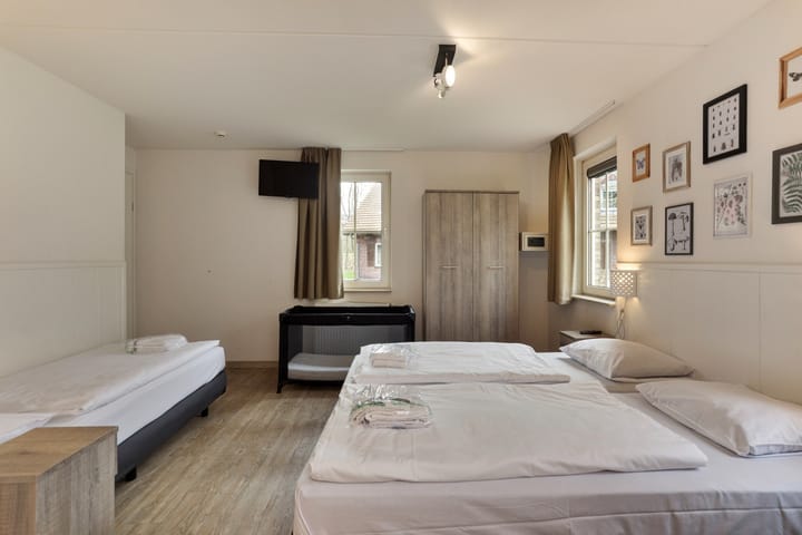 Foto 24 van Trancheeweg 7-542