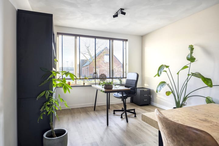 Photo 7 of Prins van Oranjestraat 10