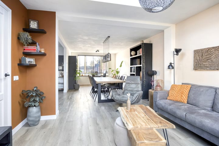 Photo 9 of Prins van Oranjestraat 10