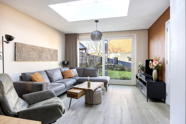 Photo 10 of Prins van Oranjestraat 10