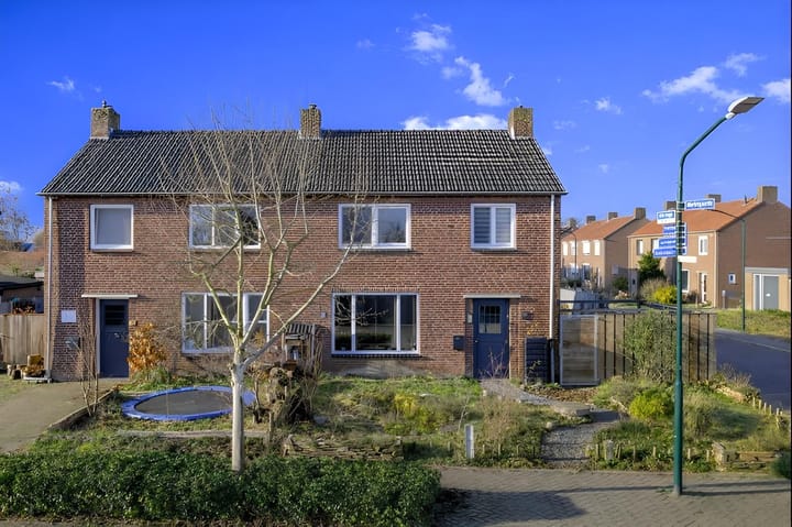 Photo 34 of Prins van Oranjestraat 10