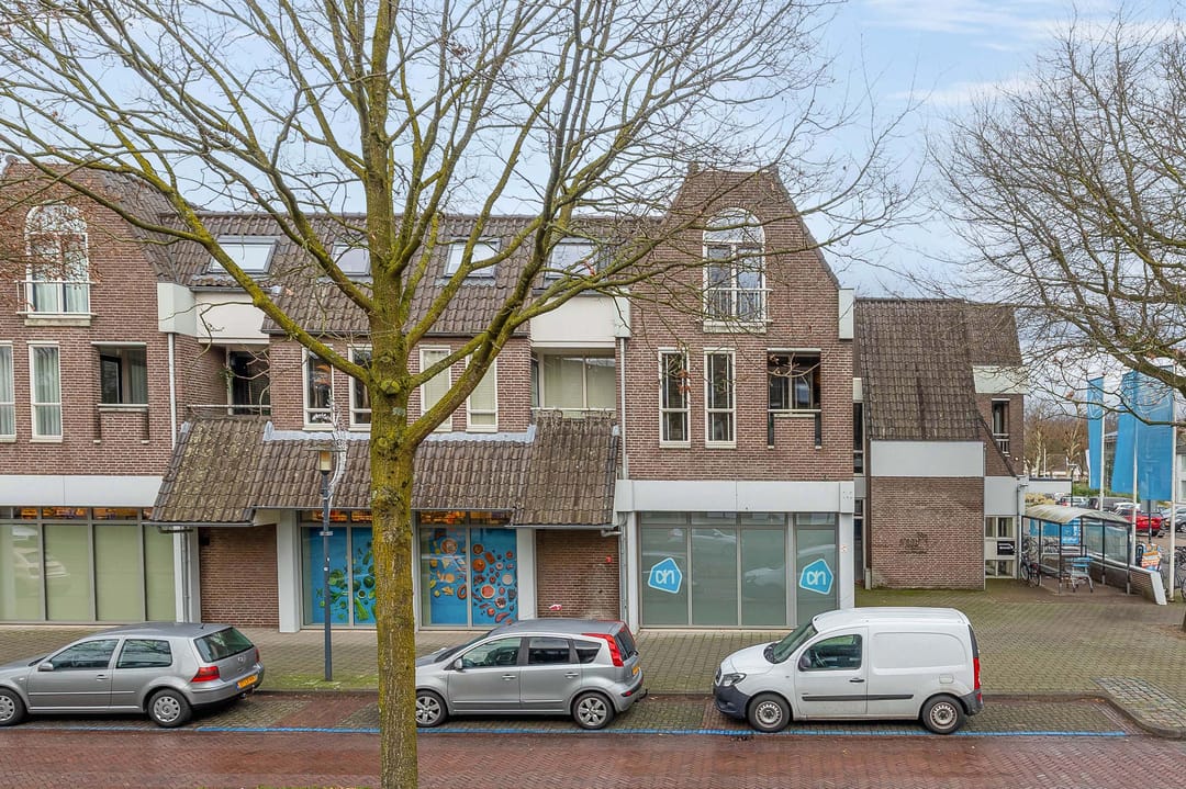 Photo 1 of Vincent van Goghstraat 39