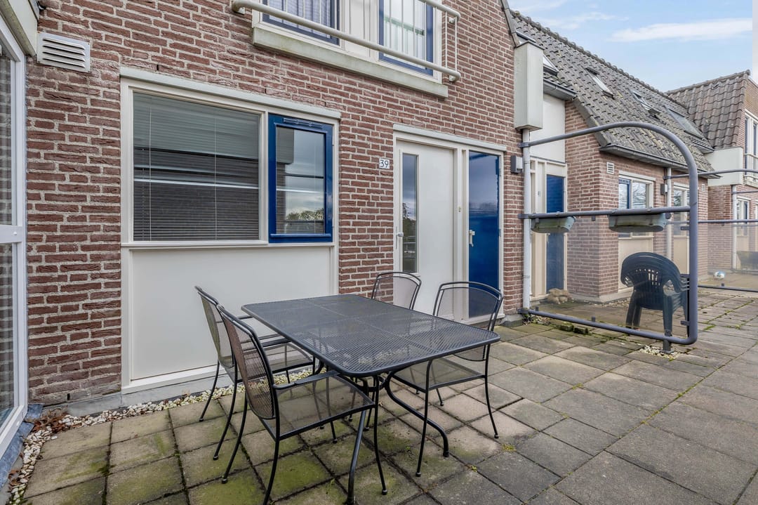 Photo 11 of Vincent van Goghstraat 39