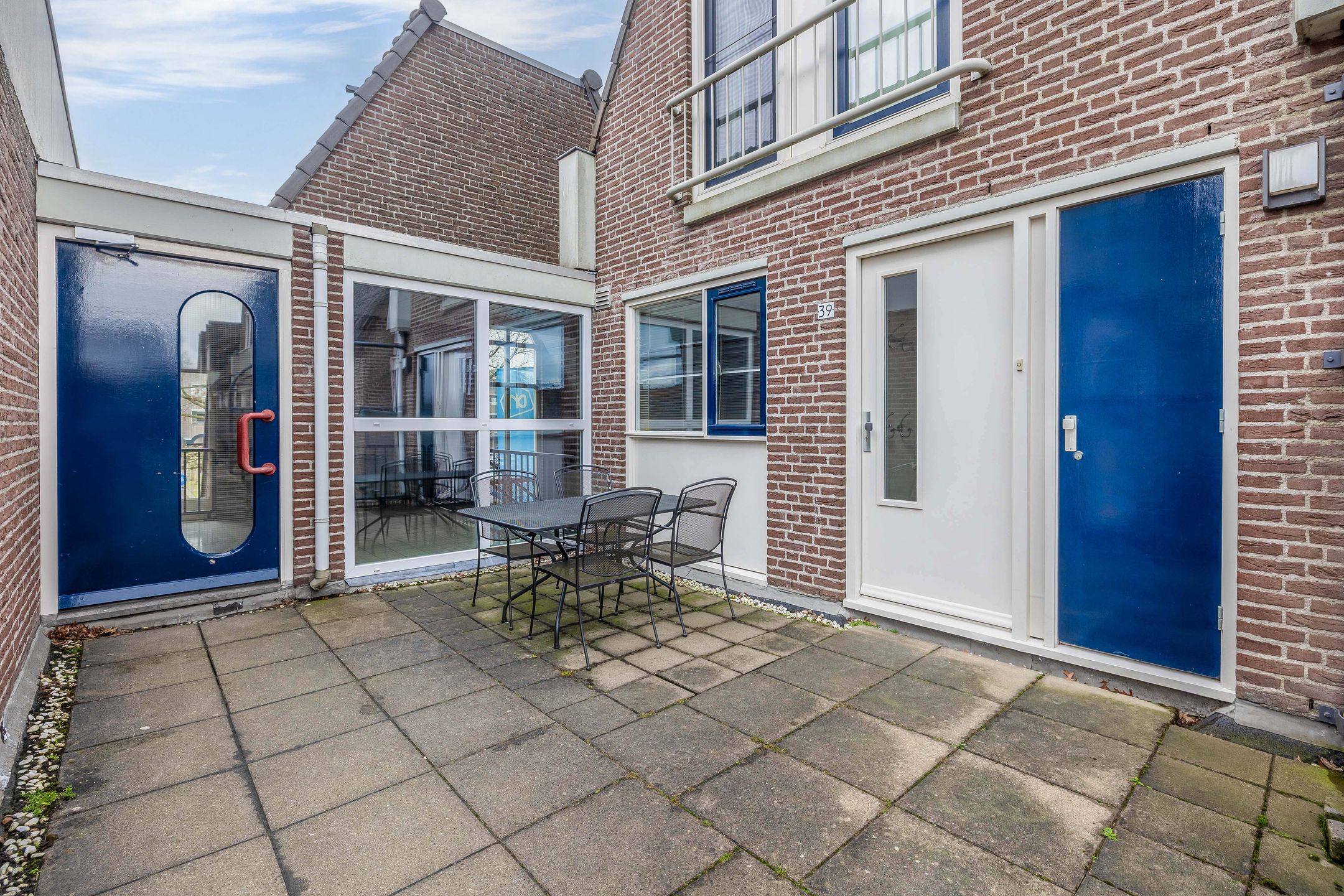 Photo 12 of Vincent van Goghstraat 39