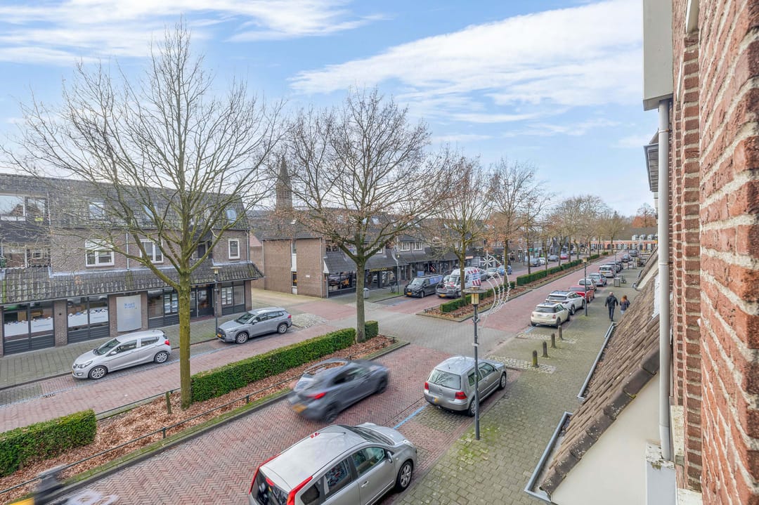 Photo 31 of Vincent van Goghstraat 39