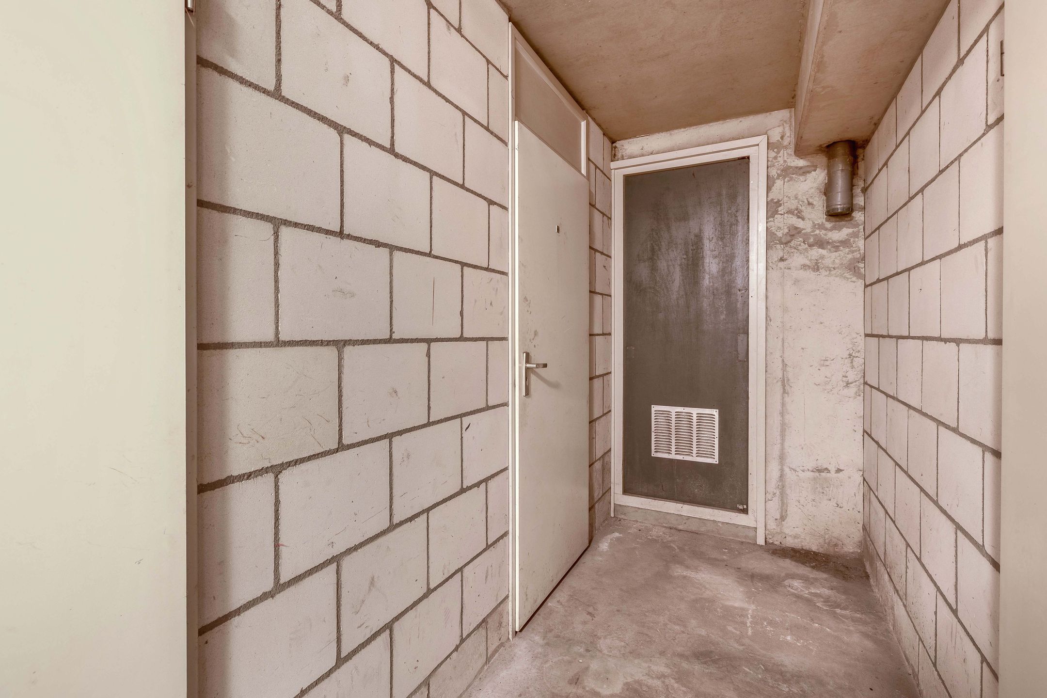 Photo 39 of Vincent van Goghstraat 39