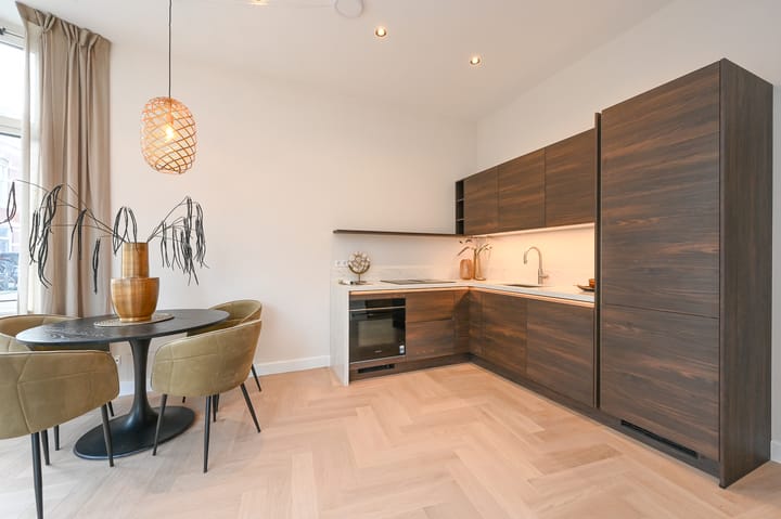 Photo 9 of Renbaanstraat 93